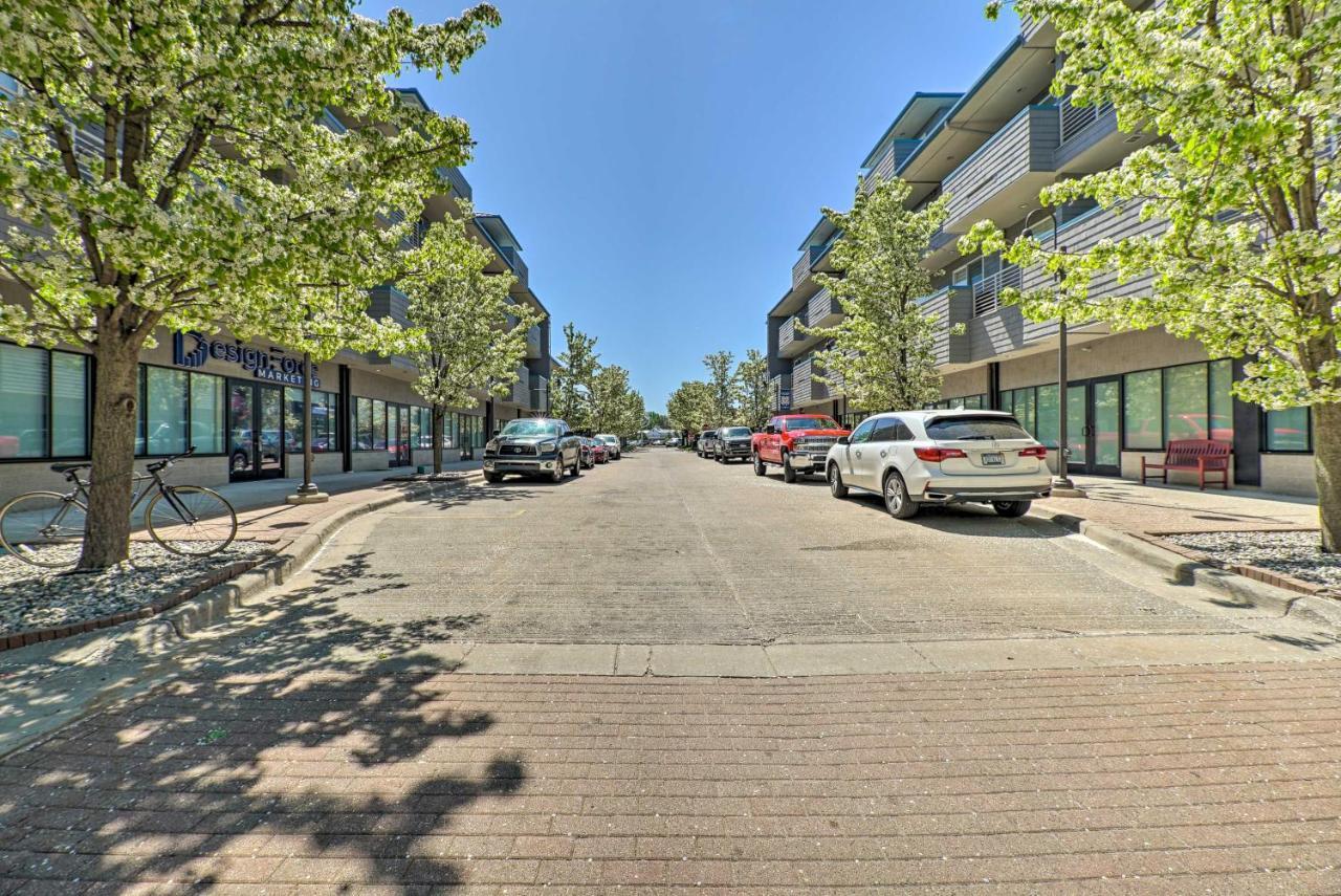 Grand Haven Condo - Walk To Nearby Hot Spots! Exterior foto